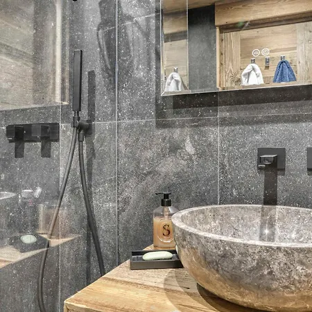 Renove 2 Pieces, Balcon, Parking A - Fr-1-453-319