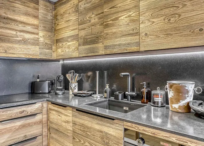 Appartement Renove 2 Pieces, Balcon, Parking A - Fr-1-453-319